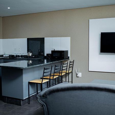 Vetho 2 Apartments Or Tambo Airport Kempton Park Ngoại thất bức ảnh