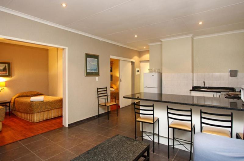 Vetho 2 Apartments Or Tambo Airport Kempton Park Ngoại thất bức ảnh