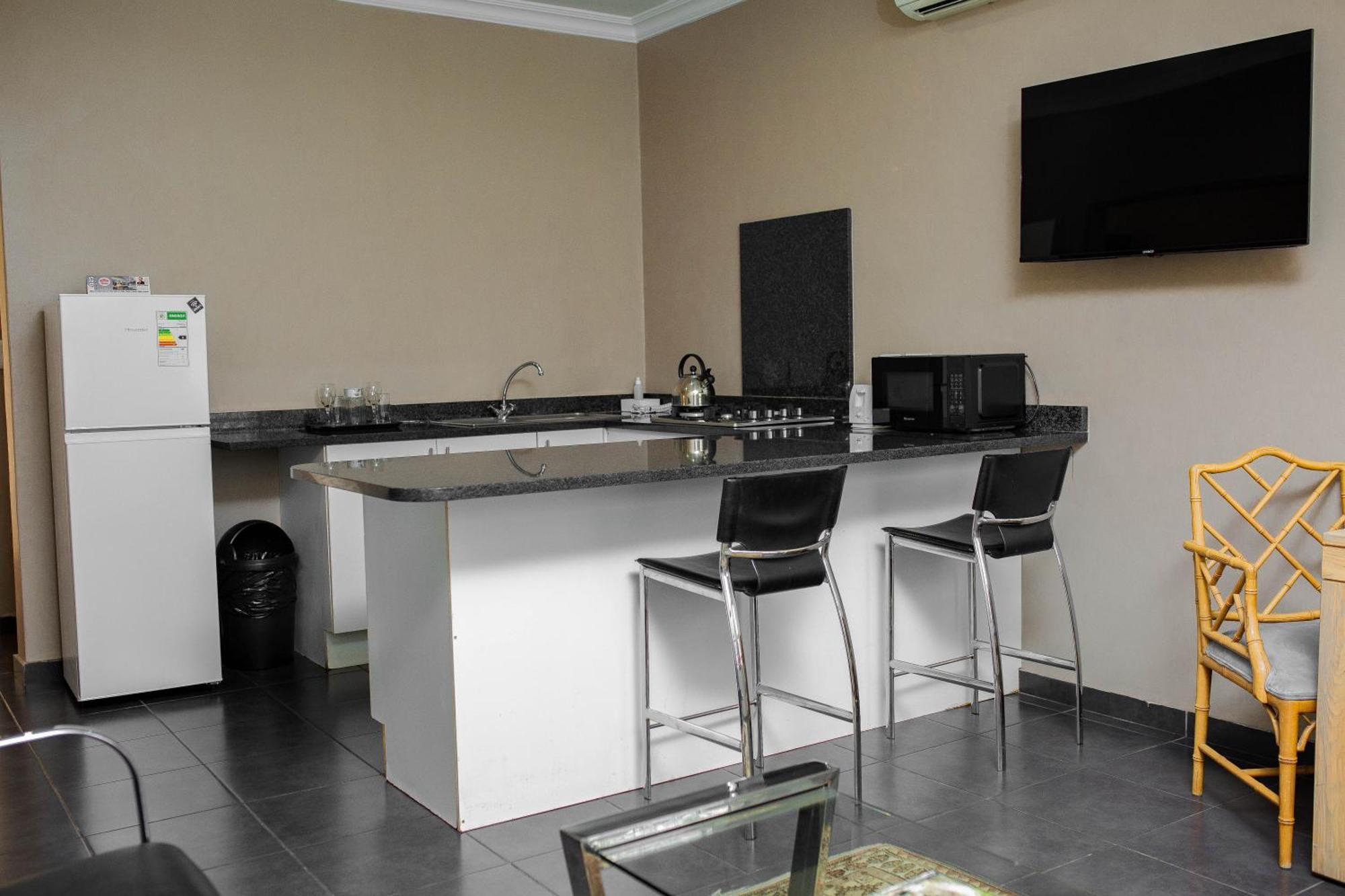 Vetho 2 Apartments Or Tambo Airport Kempton Park Ngoại thất bức ảnh