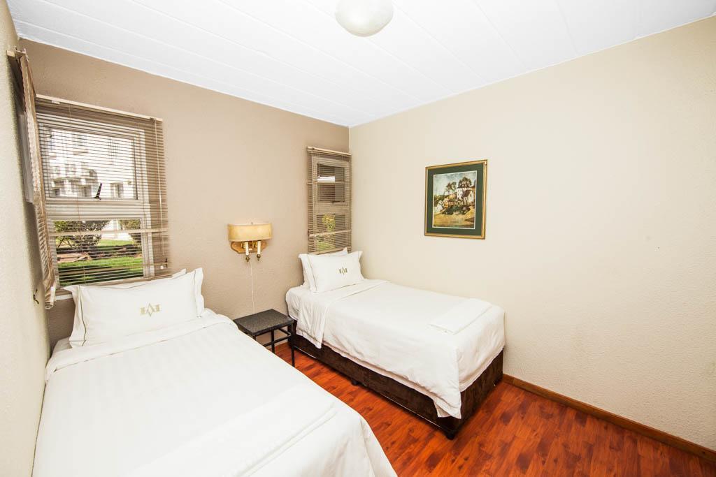 Vetho 2 Apartments Or Tambo Airport Kempton Park Ngoại thất bức ảnh