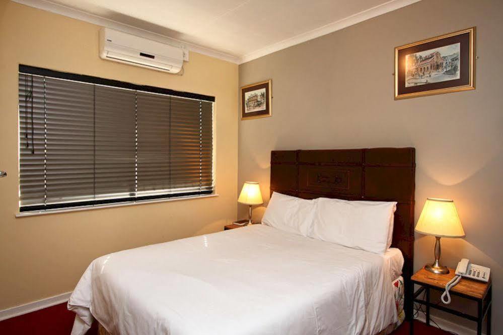 Vetho 2 Apartments Or Tambo Airport Kempton Park Ngoại thất bức ảnh