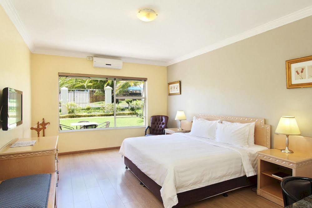 Vetho 2 Apartments Or Tambo Airport Kempton Park Ngoại thất bức ảnh