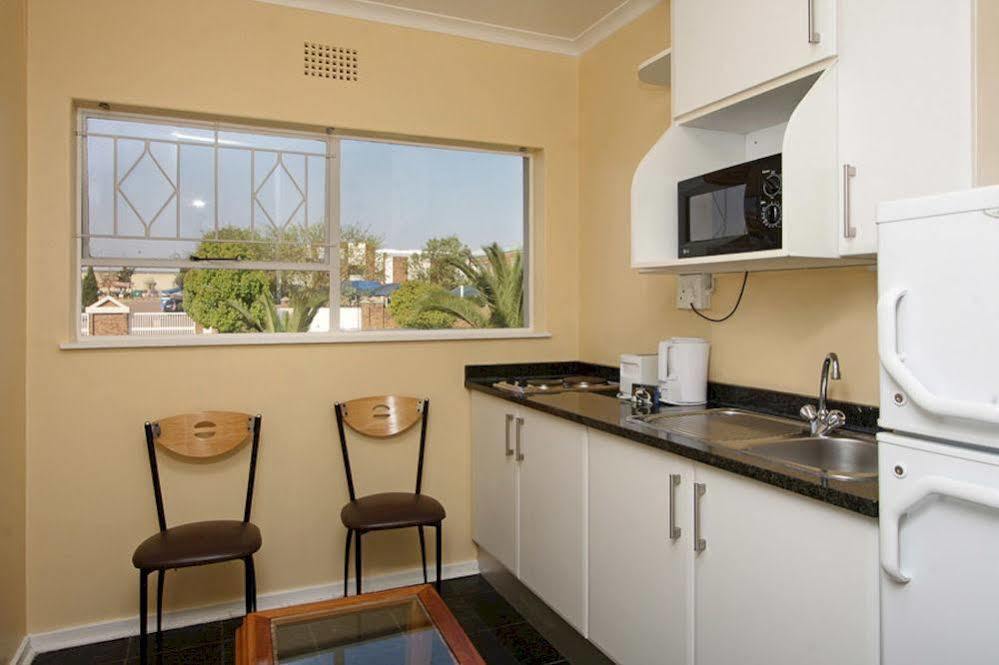 Vetho 2 Apartments Or Tambo Airport Kempton Park Ngoại thất bức ảnh